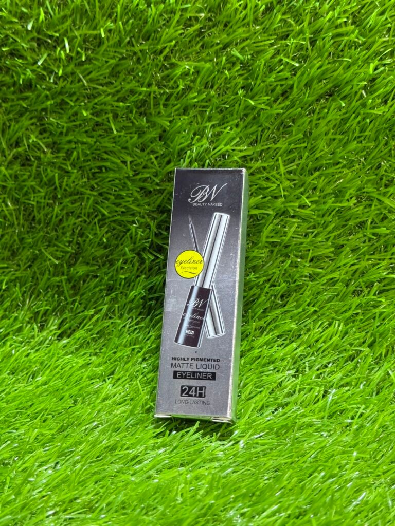 BN Eyeliner / Precision Highly Pigmented.