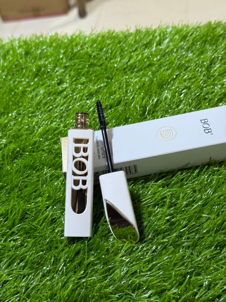 "BOB" LENGTHENING  LITTLE D  SLIM DENSE MASCARA