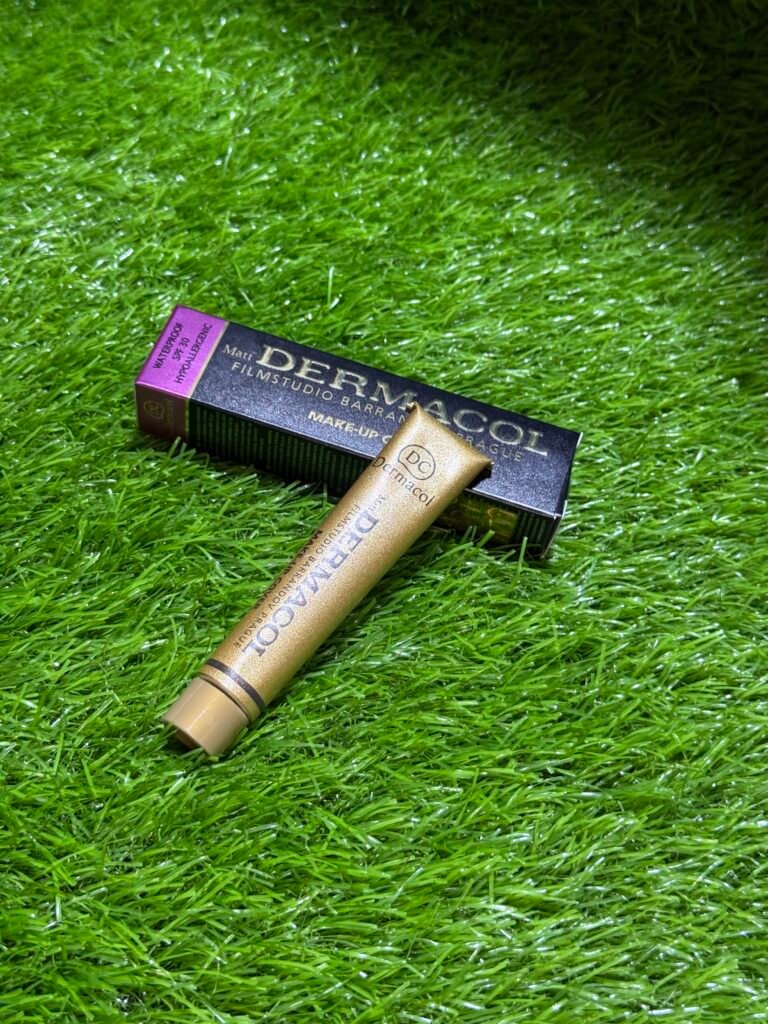 DERMACOL "Matt FILMSTUDIO BARRANDOV PRAGUE" TUBE FOUNDATION