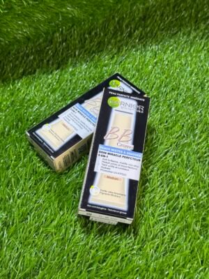 "GARNIER SKIN NATURALS" BB Cream