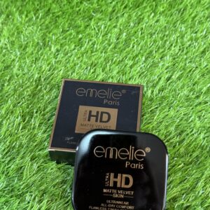 Emelie Paris Ultra HD Facepowder