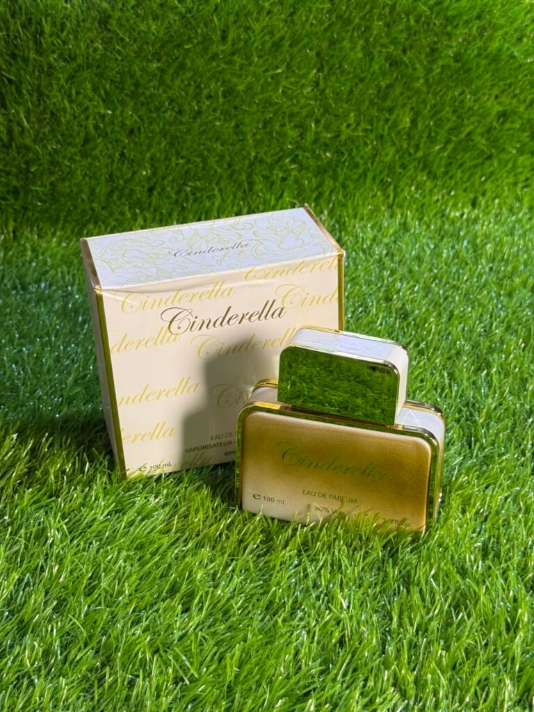 Cinderella Eau De Parfum (Vaporisateur - Natural Spray)