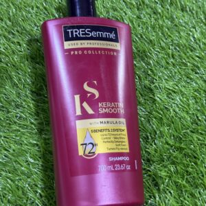 TRESemmé Keratin Smooth Shampoo (700ml)