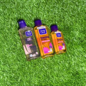 Clean & Clear, classic oil-control formula