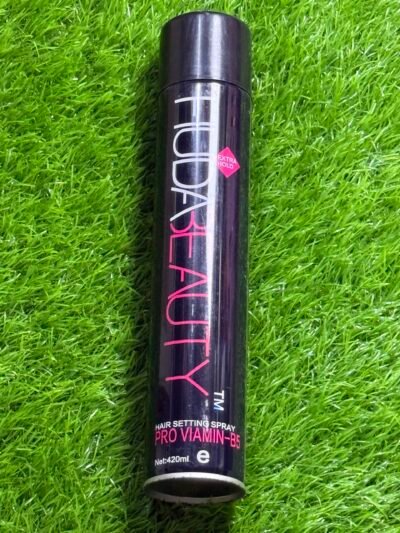 HUDABEAUTY™ HAIR SETTING SPRAY.