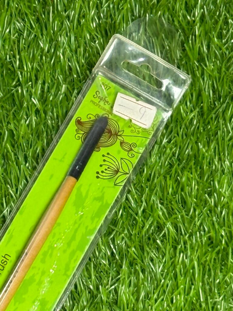 SOPHIA ASLEY Cosmetic Makeup Brush (likely an eyeliner, lip, or detail brush based on the slender, tapered tip)