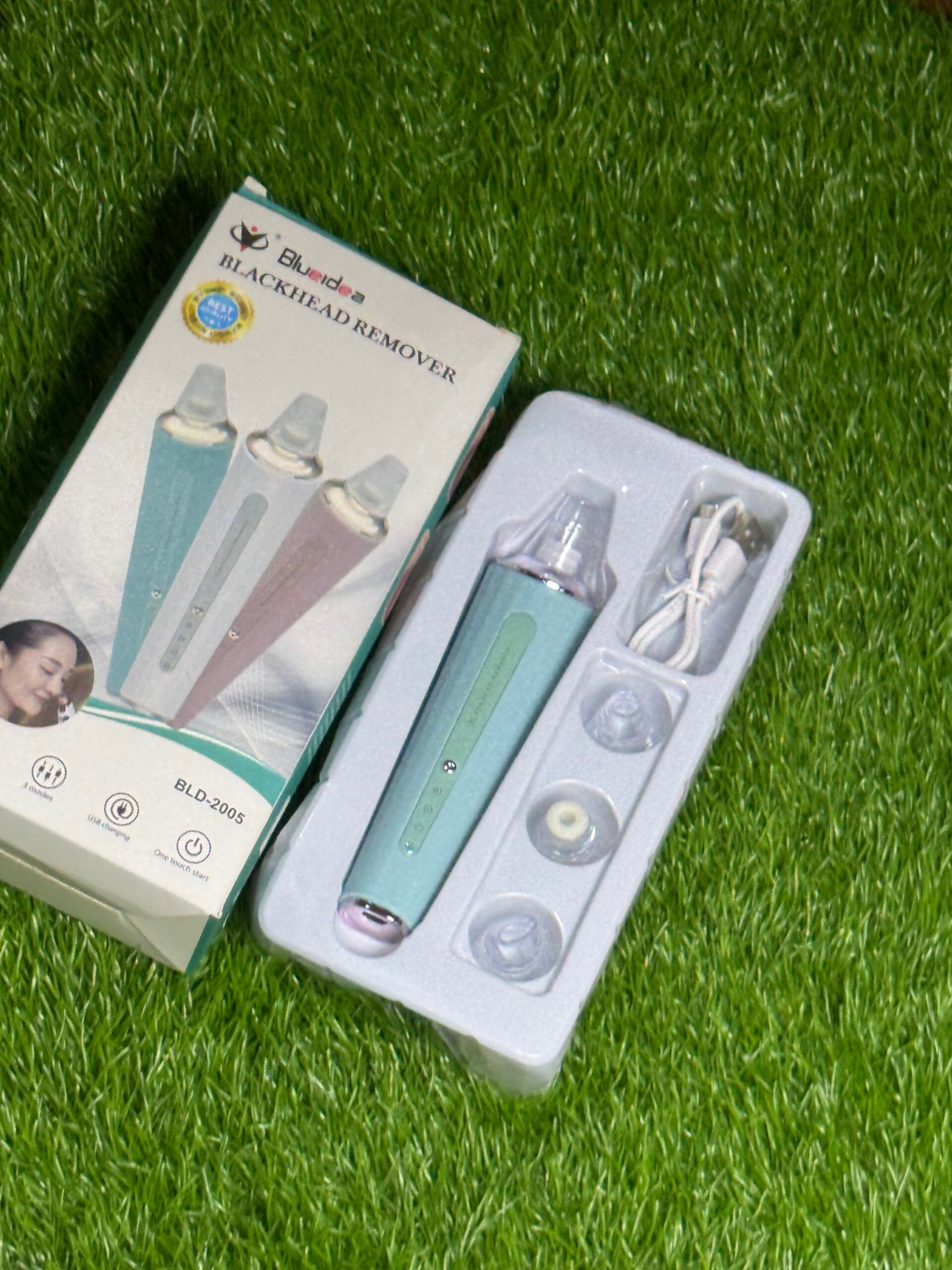 Blueidea Vacuum Blackhead Remover (Model: BLD-2005) - Image 2