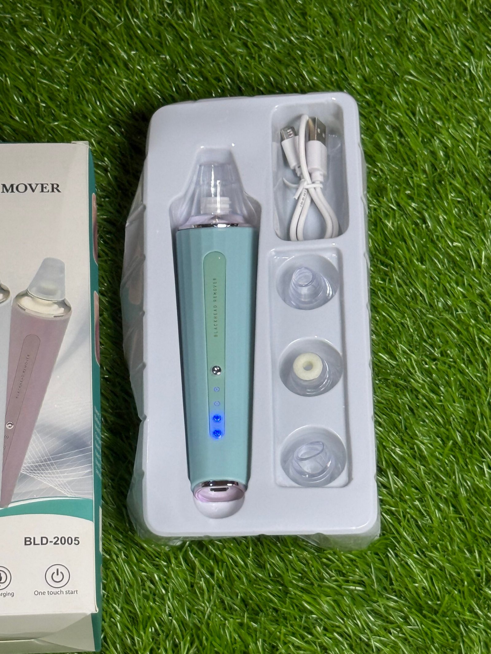 Blueidea Vacuum Blackhead Remover (Model: BLD-2005) - Image 3