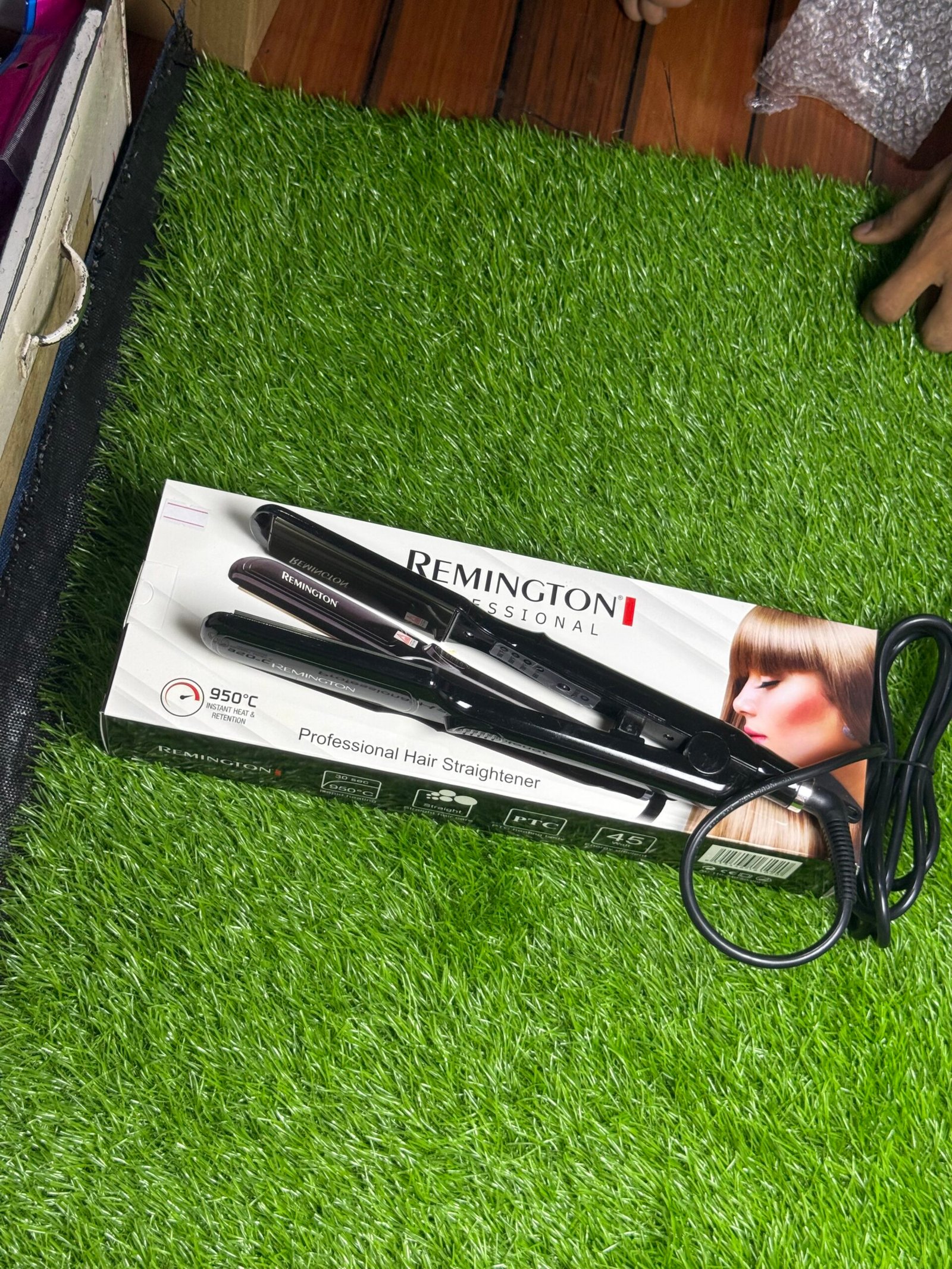 Remington Professional Hair Straightener (950°C Instant Heat) - Image 4