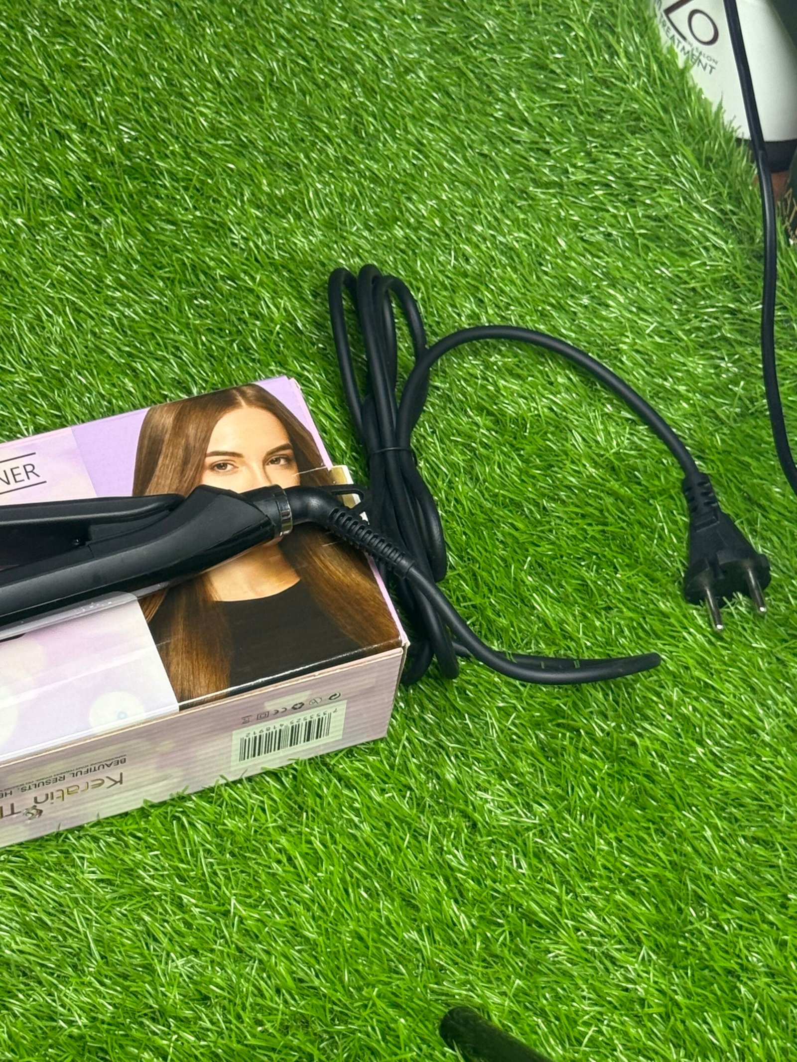 ✨ Remington Keratin Therapy Hair Straightener (Model: 810) - Image 3