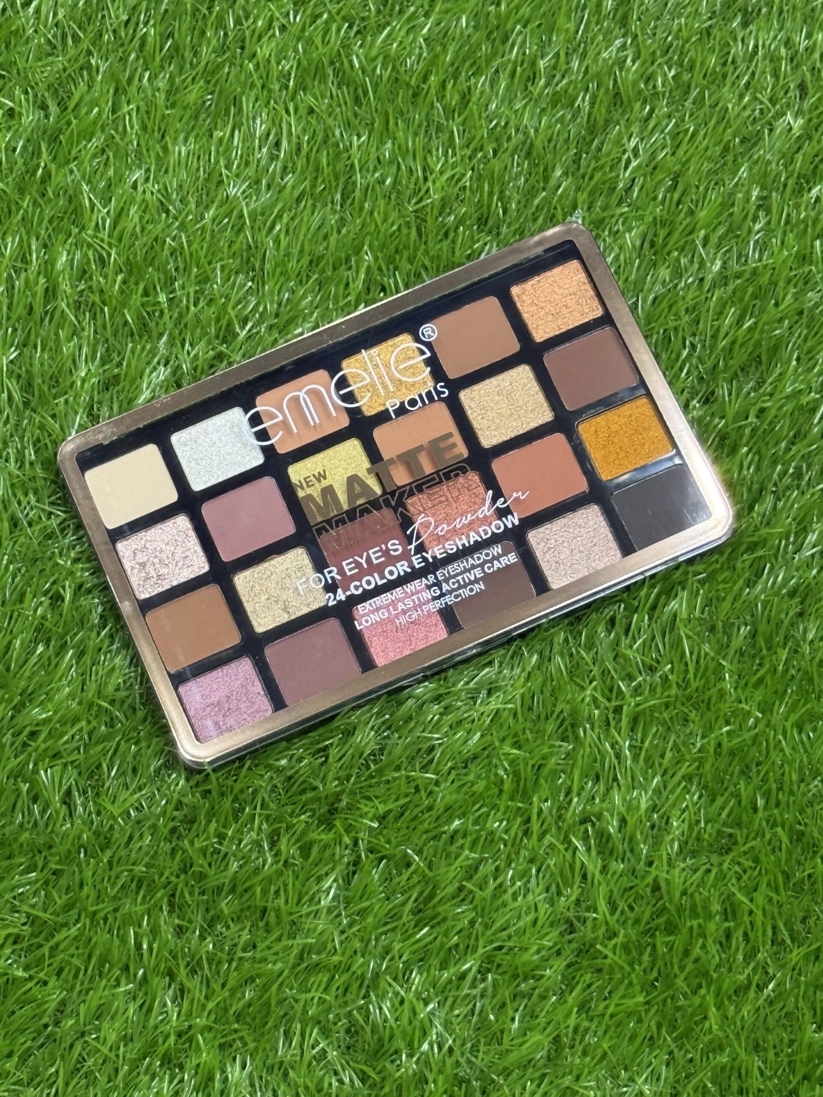 emelie® Paris Eye's Powder 24-Color Eyeshadow - Image 5