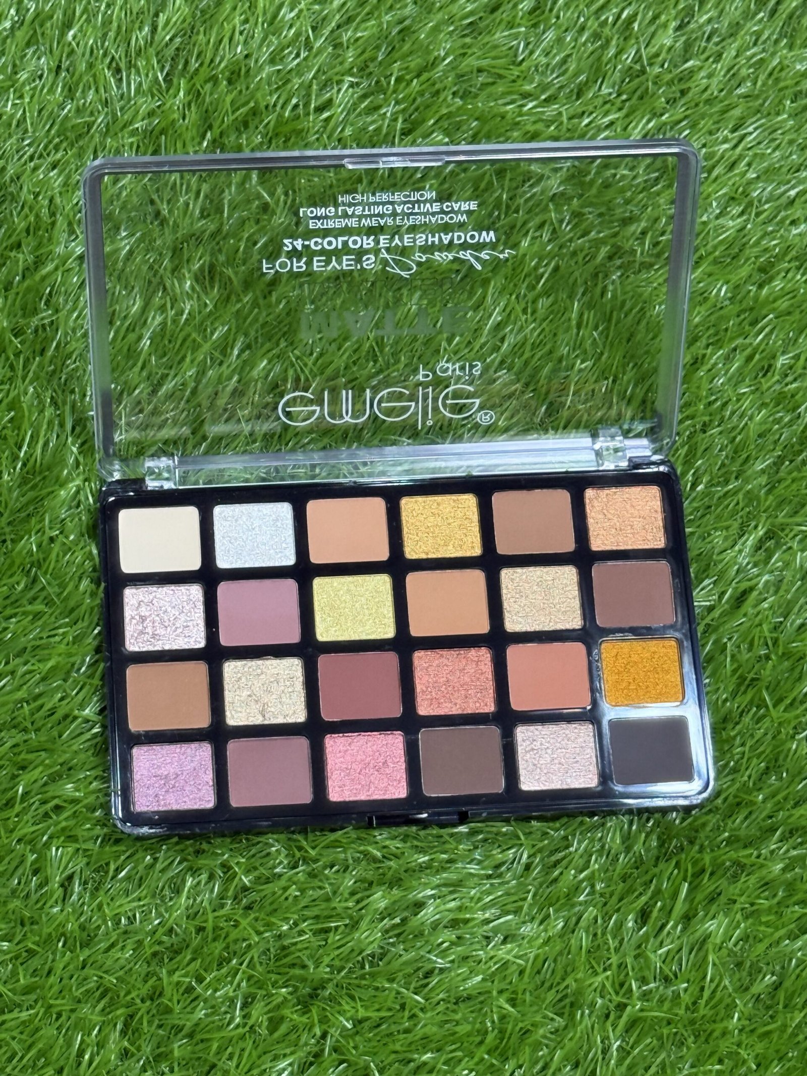 emelie® Paris Eye's Powder 24-Color Eyeshadow - Image 6