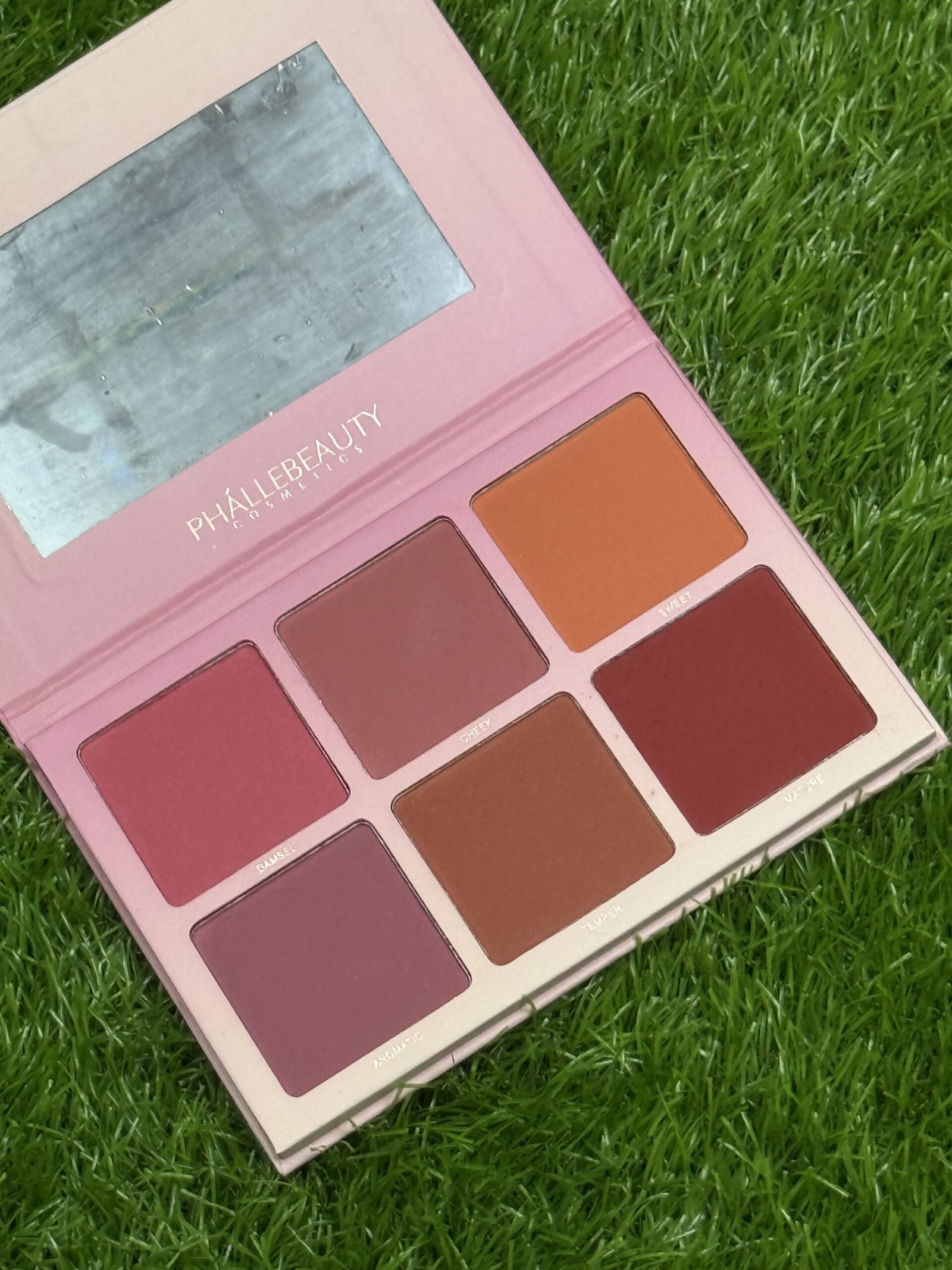 PhálleBeauty TOUCH BLUSHON - Image 3