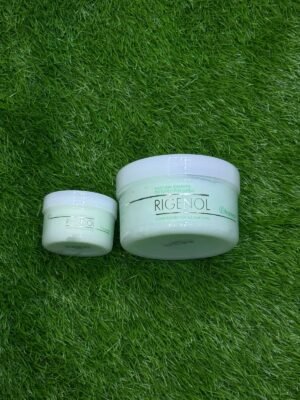 Framesi Rigenol, a professional-grade moisturizing and nourishing hair conditioner.