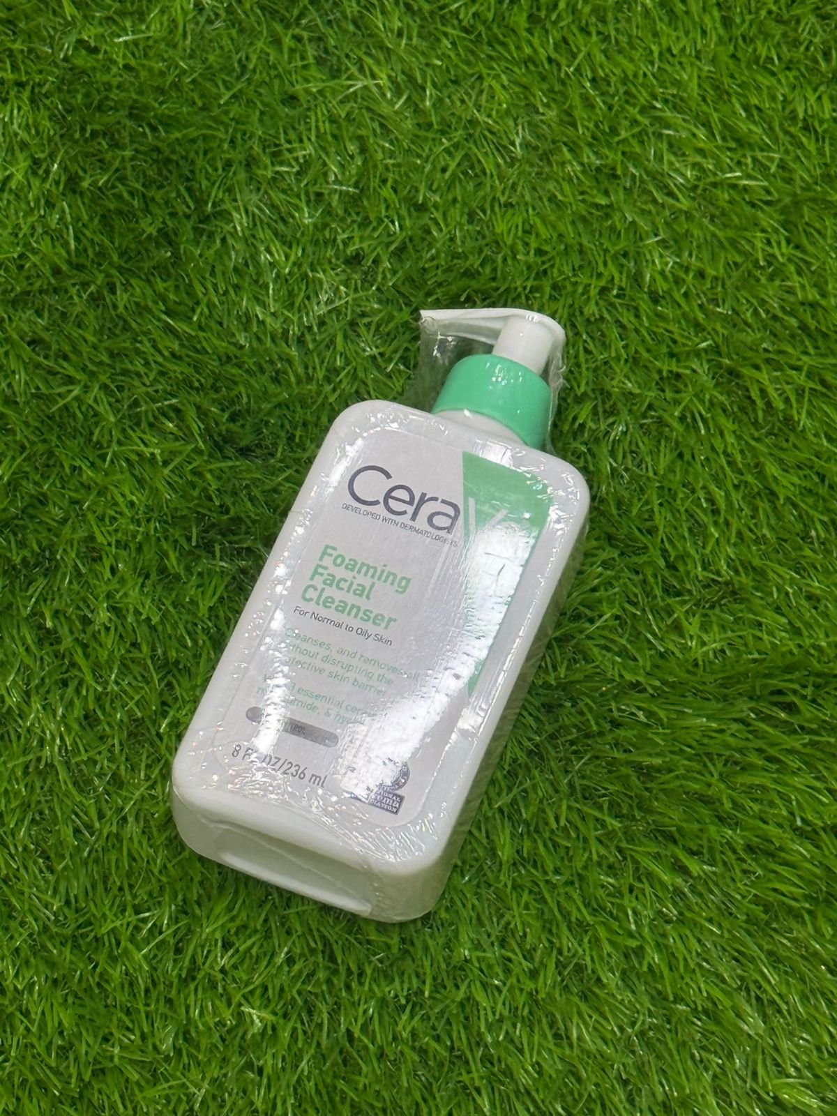 CeraVe Foaming Facial Cleanser / FACE WASH - Image 3