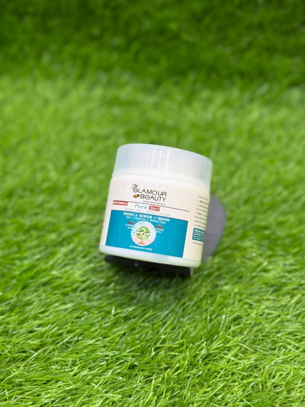 The GLAMOUR BEAUTY (Wash + Scrub + Mask) - Image 3