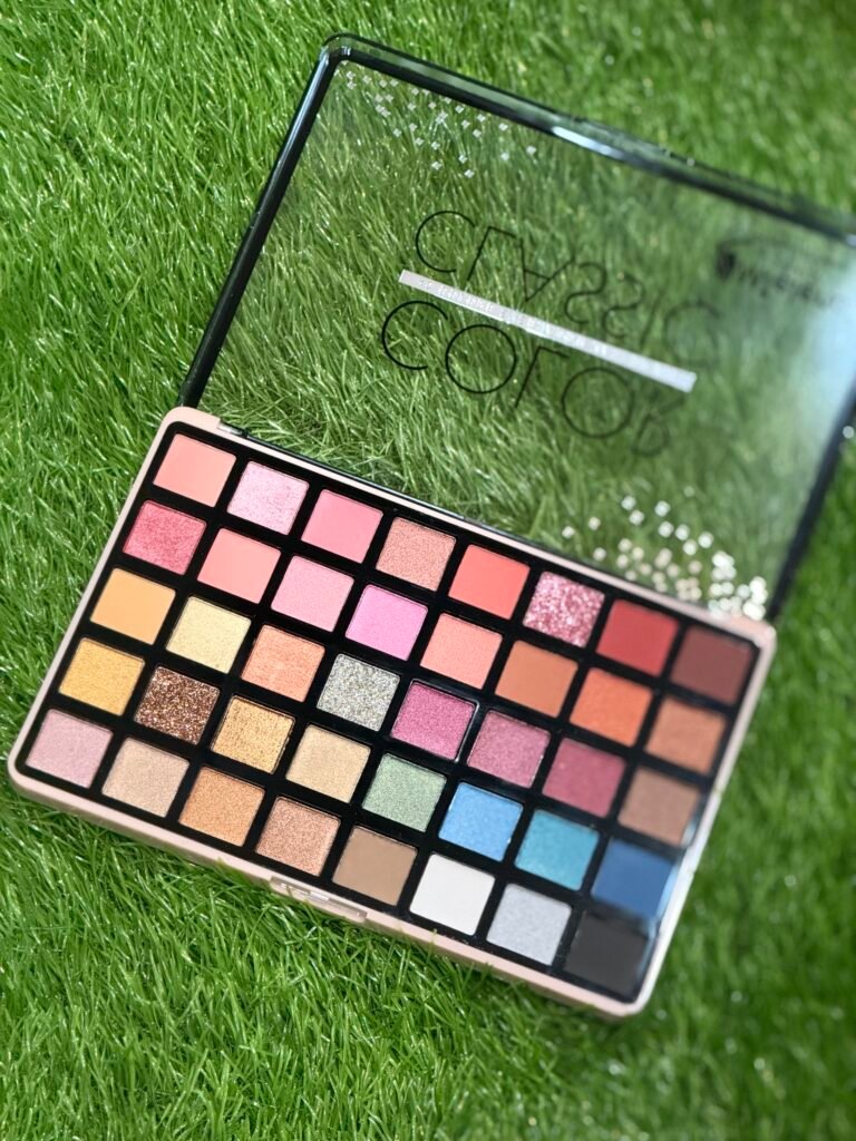 Mielena color classic eyeshadow palette
