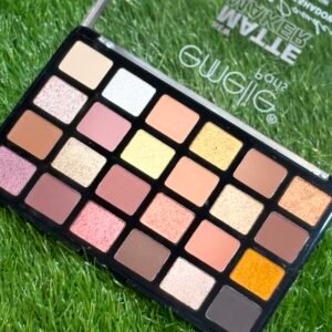Emelie nude eyeshadow palette