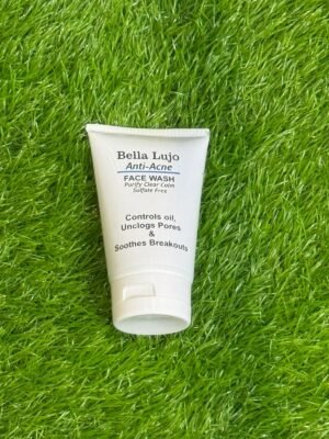 Bella Lujo Anti-Acne Face Wash