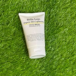 BELLA LUJO SKIN LIGHTENING FACE WASH