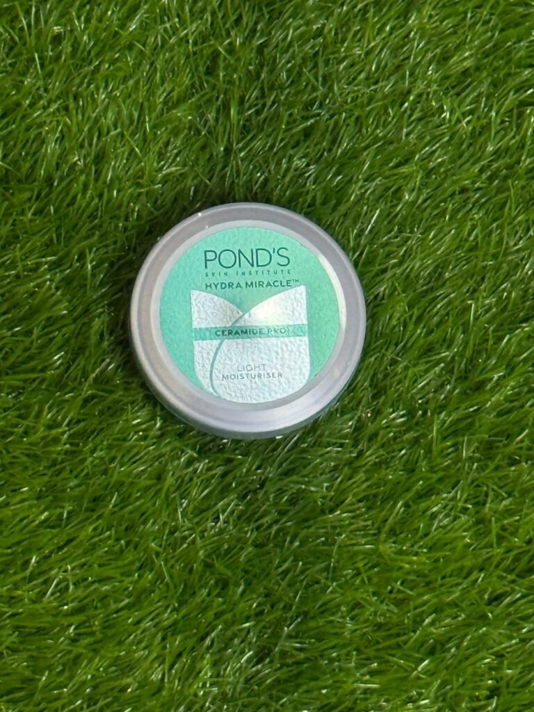PONDS HYDRA MIRACLE MOISTURISING CREAM.