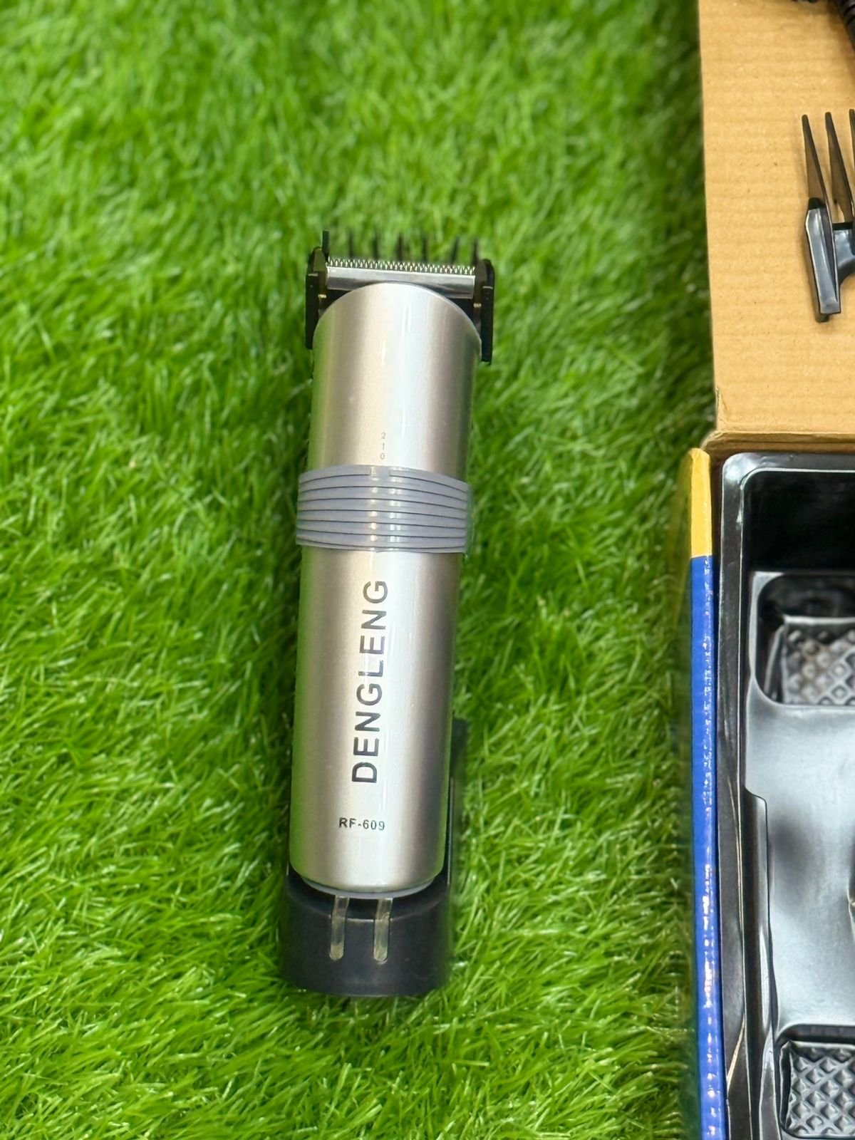 Dengleng RF-609 Professional Hair Clipper / Trimmer - Image 7