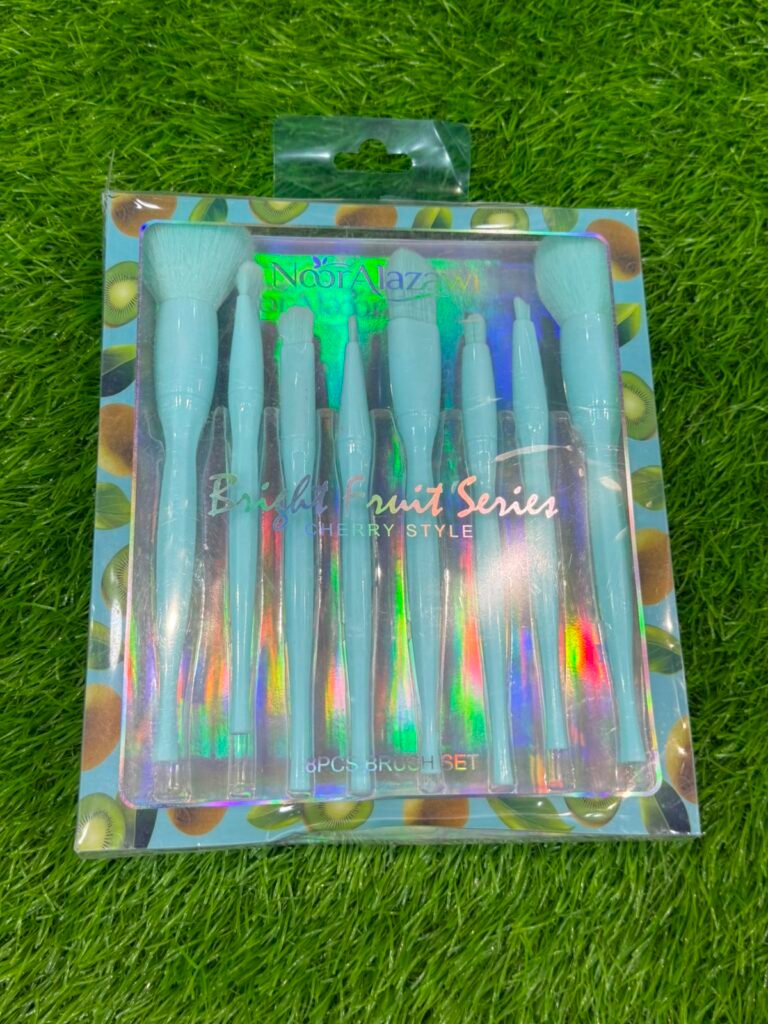 NOOR ALAZAWI Makeup Brush 8PC Set.