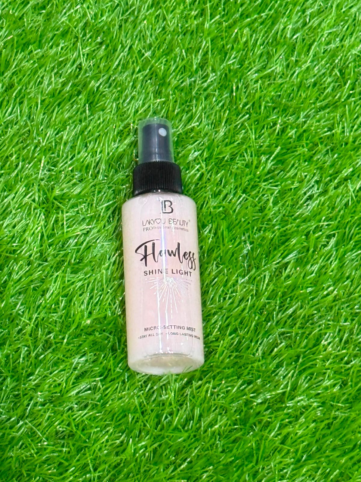 Lakyou Beauty "Flawless Shine Light" Micro-Setting Mist - Image 6