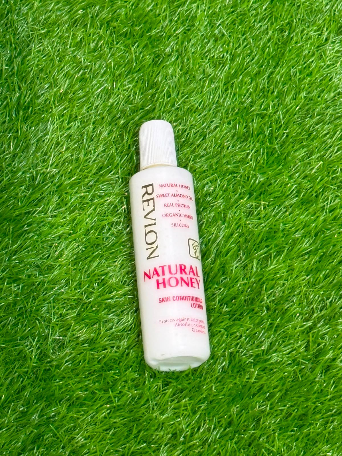 Revlon Natural Honey Skin Conditioning Lotion - Image 3
