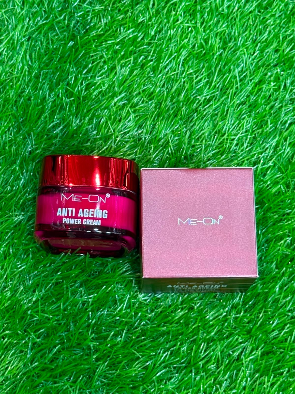 Me-On Anti Ageing Power Cream with 1% Retinol - Image 5