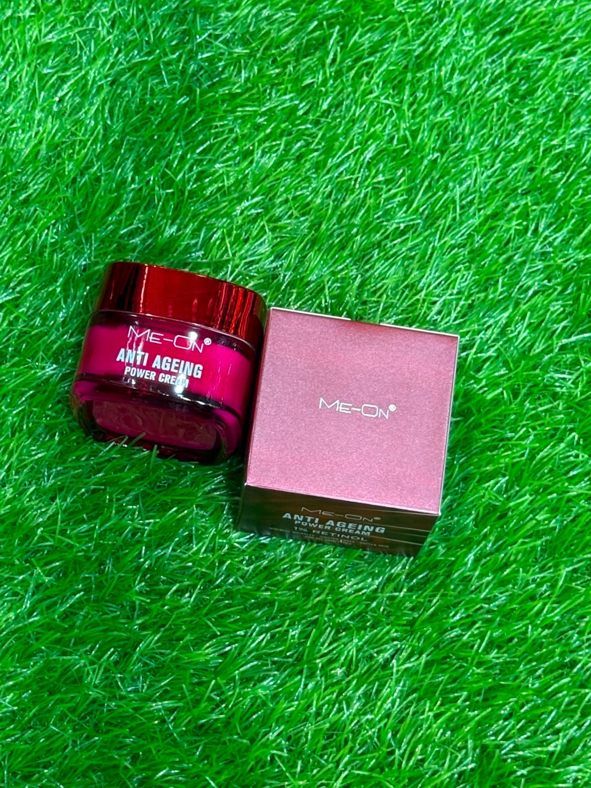 Me-On Anti Ageing Power Cream with 1% Retinol - Image 3