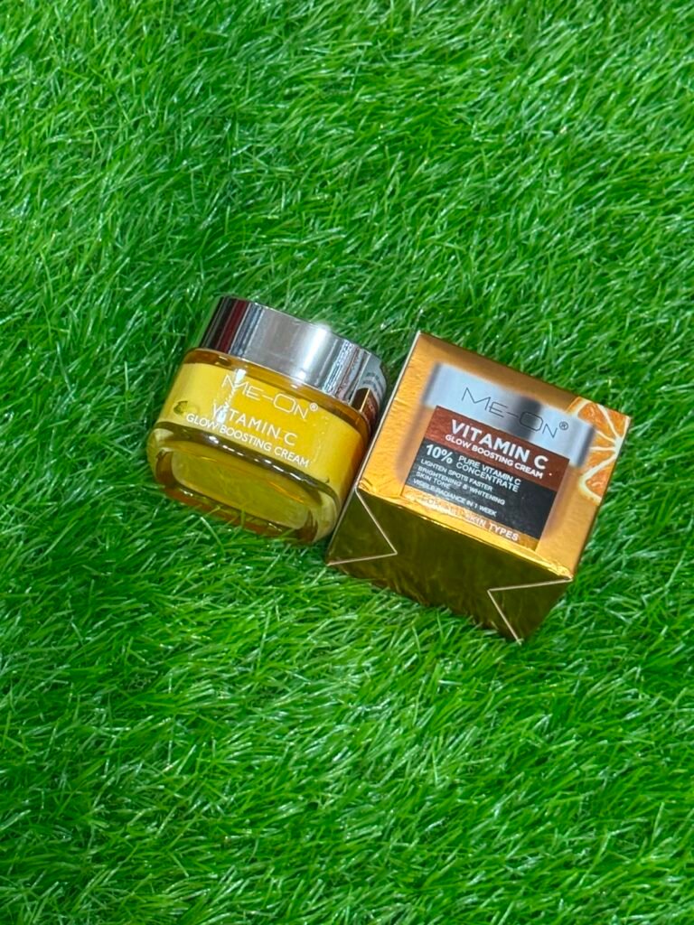 Me-On Vitamin C Glow Boosting Cream (50g)
