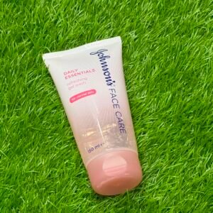 Johnson's Daily Essentials Refreshing Gel Face Wash