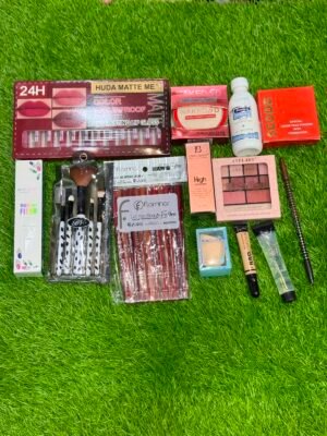 320 Makeup Deal Full Makeup Set
