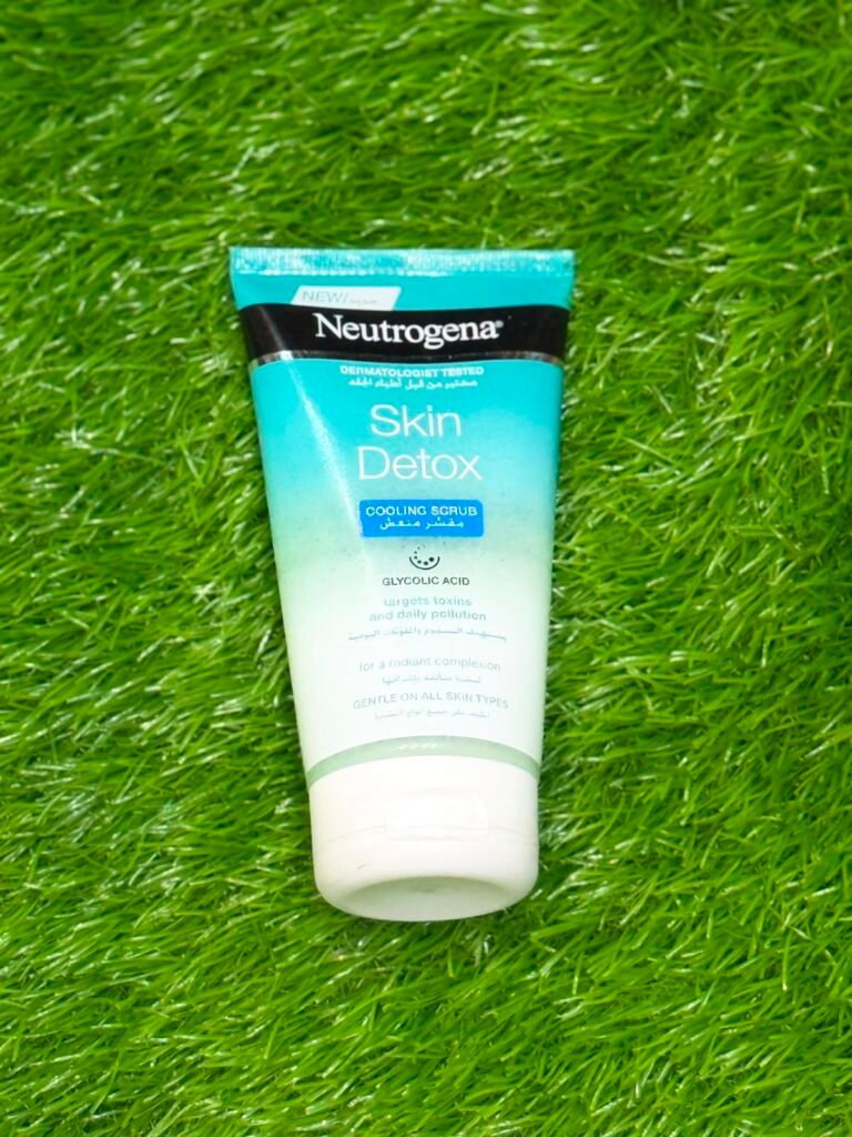 Neutrogena Skin Detox Cooling Face Scrub
