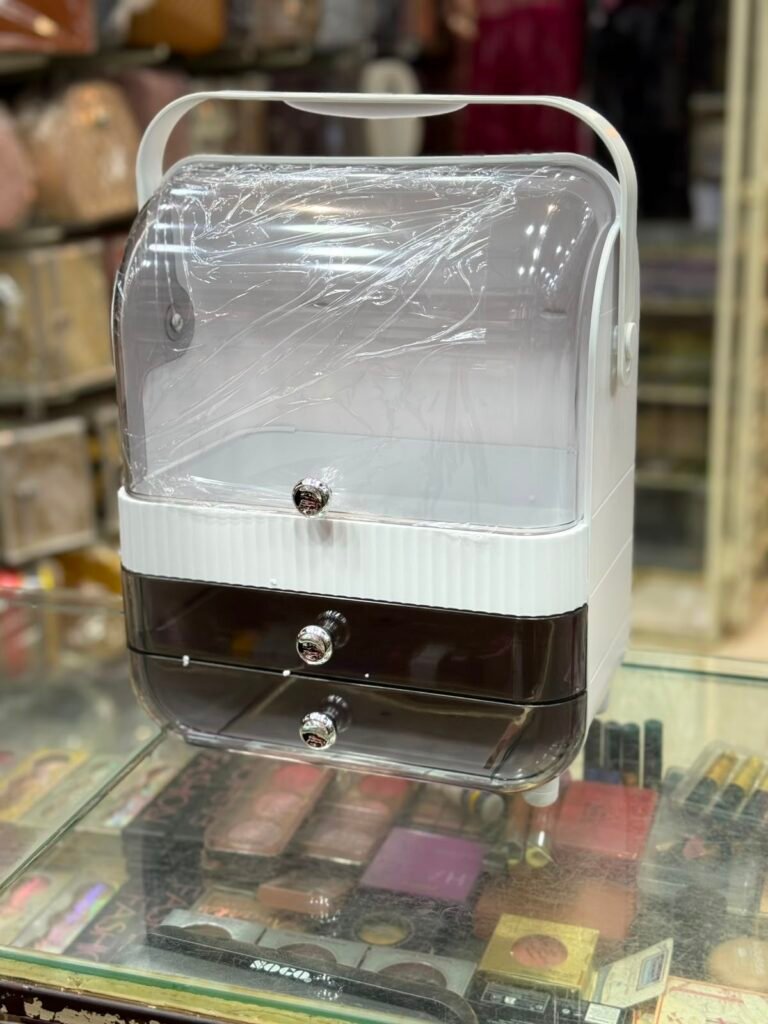 Teddy look makeup + jewellery organiser box