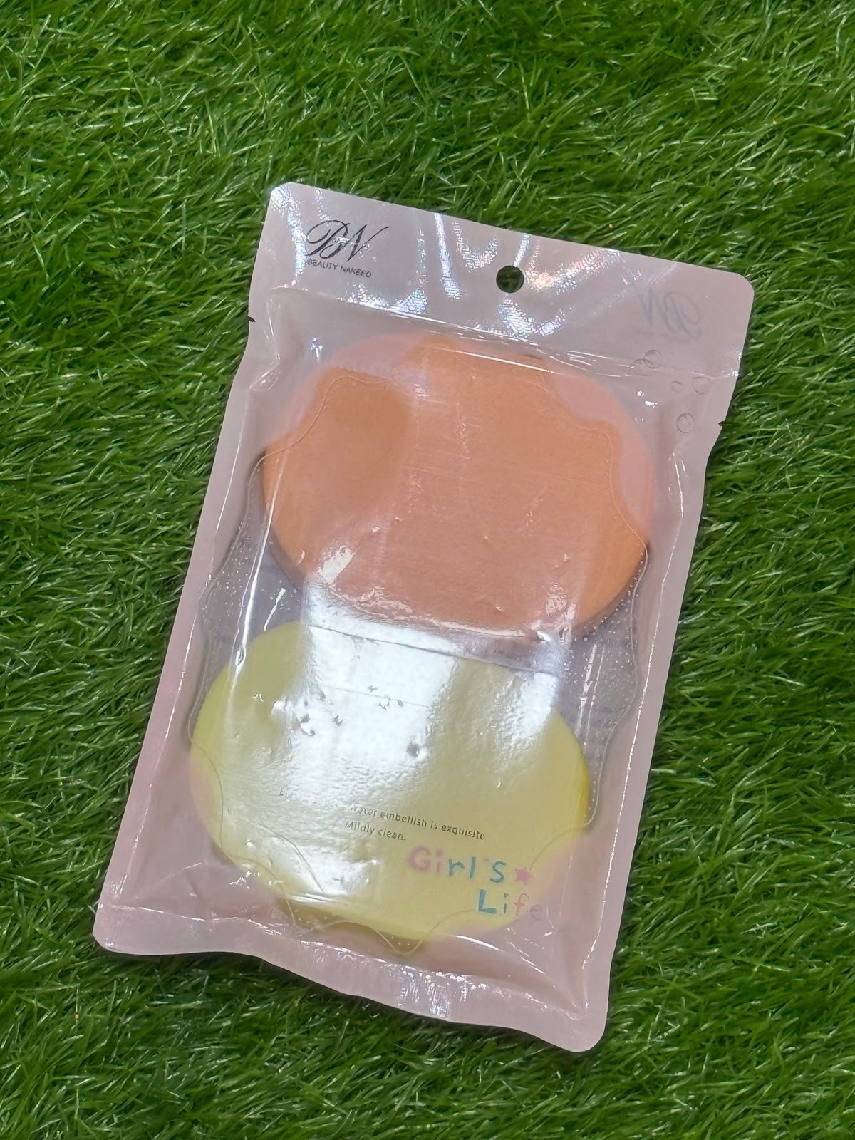 Beauty Naked (BN) / Girl's Life FACIAL + BLEACH SPONGE / PUFF - Image 2