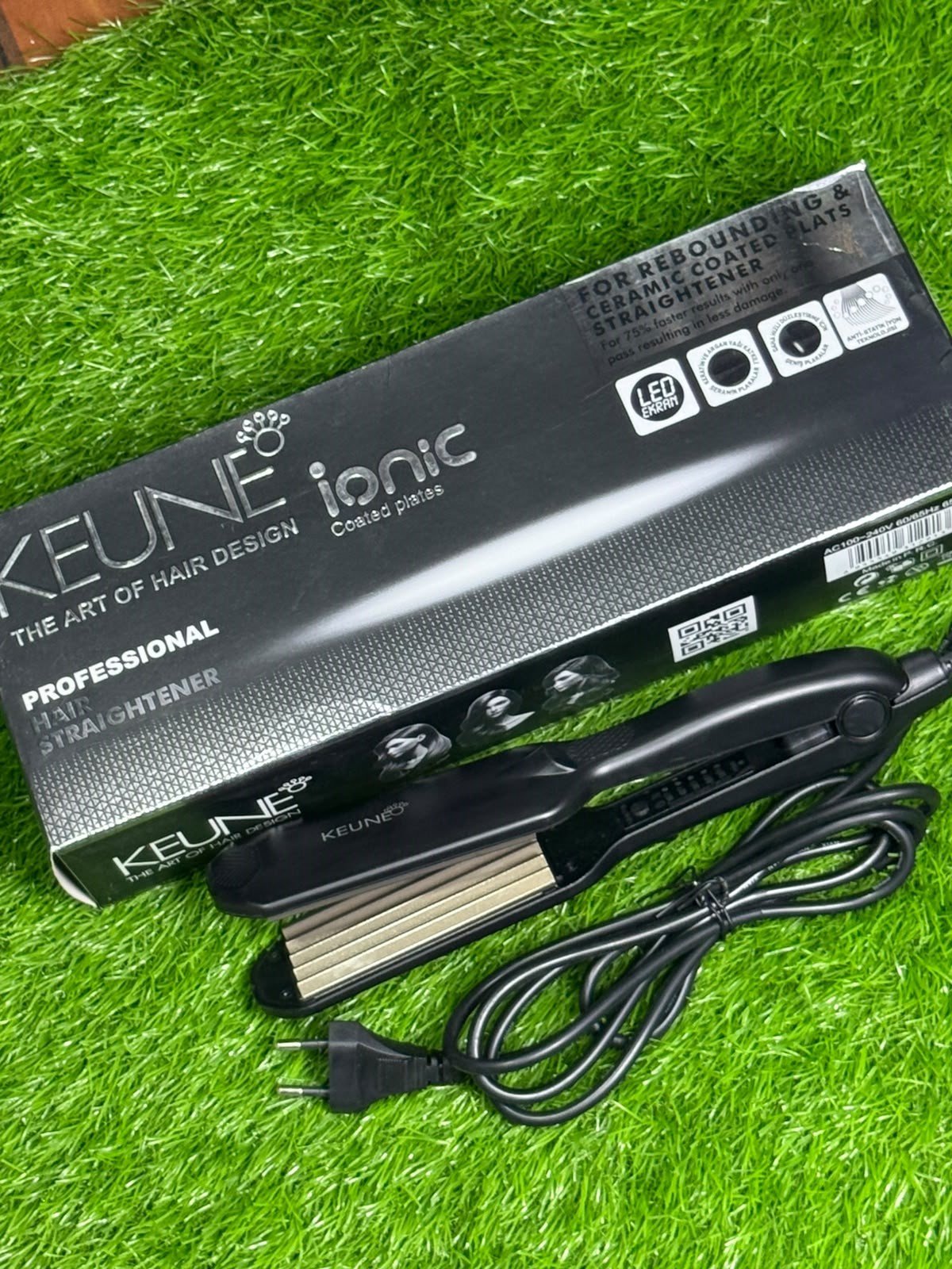 KEUNE Ionic Coated Plates Professional Hair Crimper Zigzik - Image 2