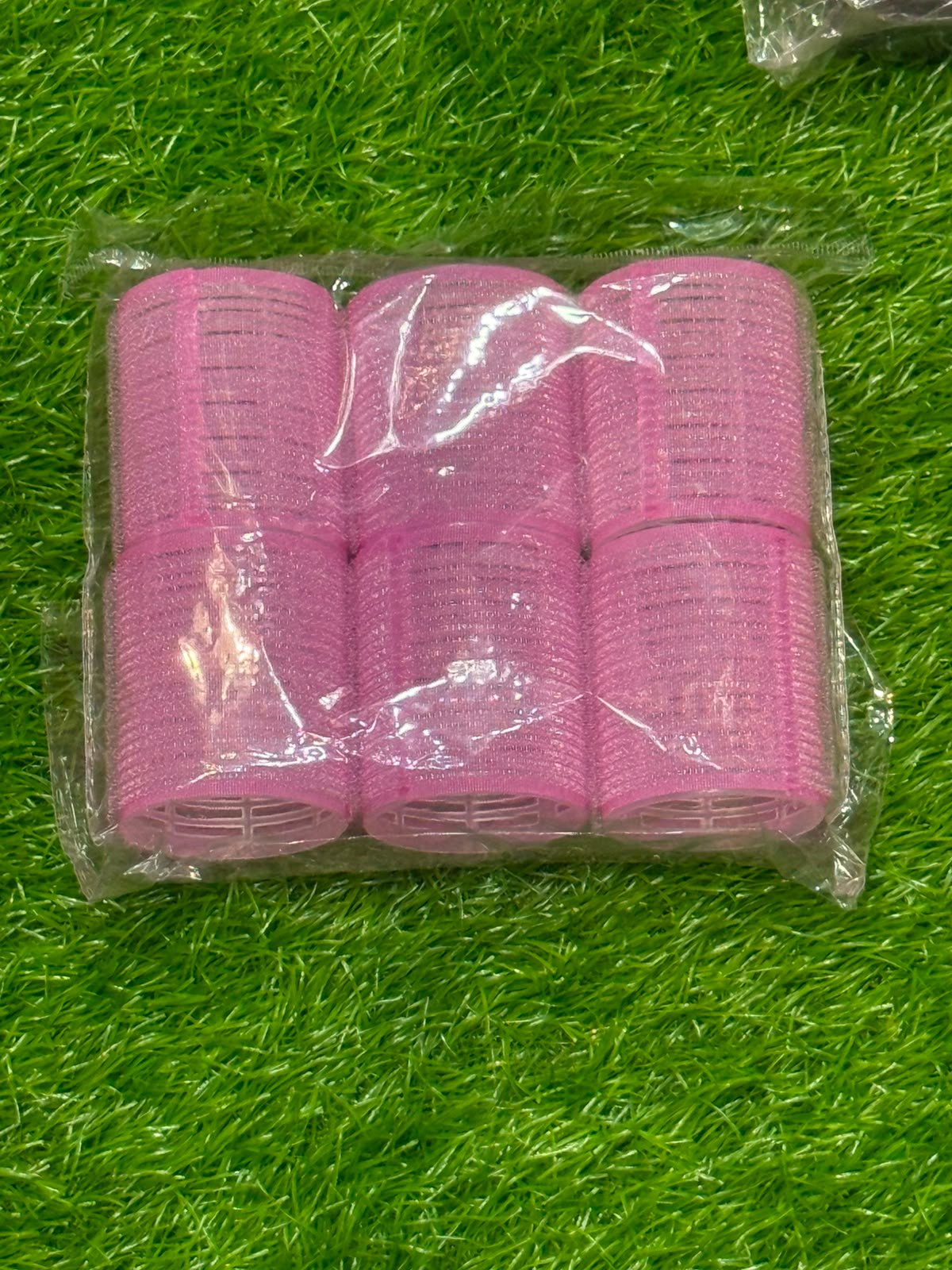 Self-Holding Hair Rollers / Velcro Curlers / grips hair naturally - Image 3