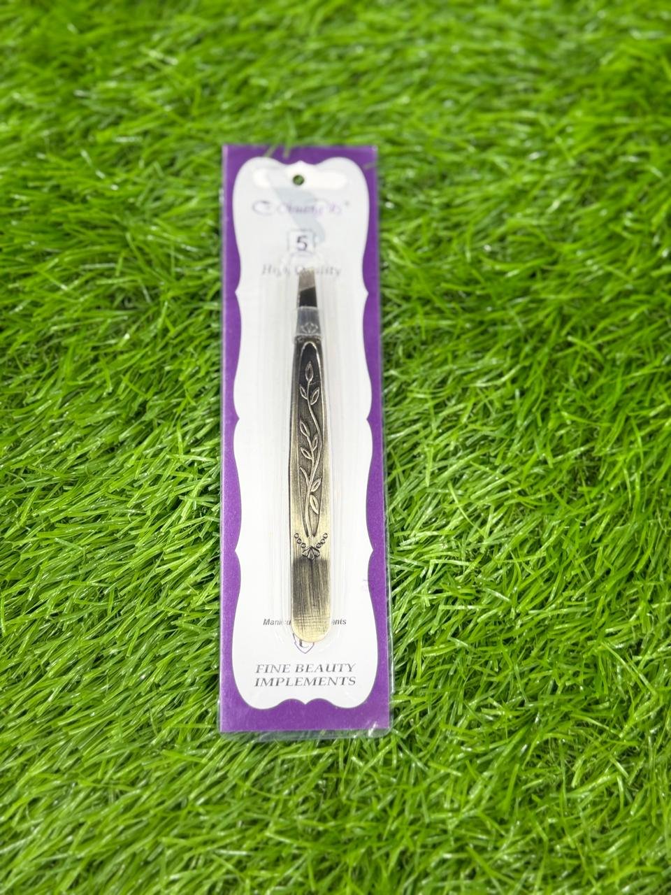 Fine Beauty Implements (Tweezers)