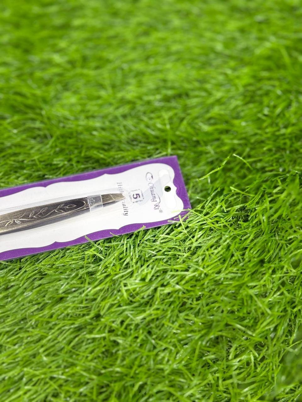 Fine Beauty Implements (Tweezers) - Image 4