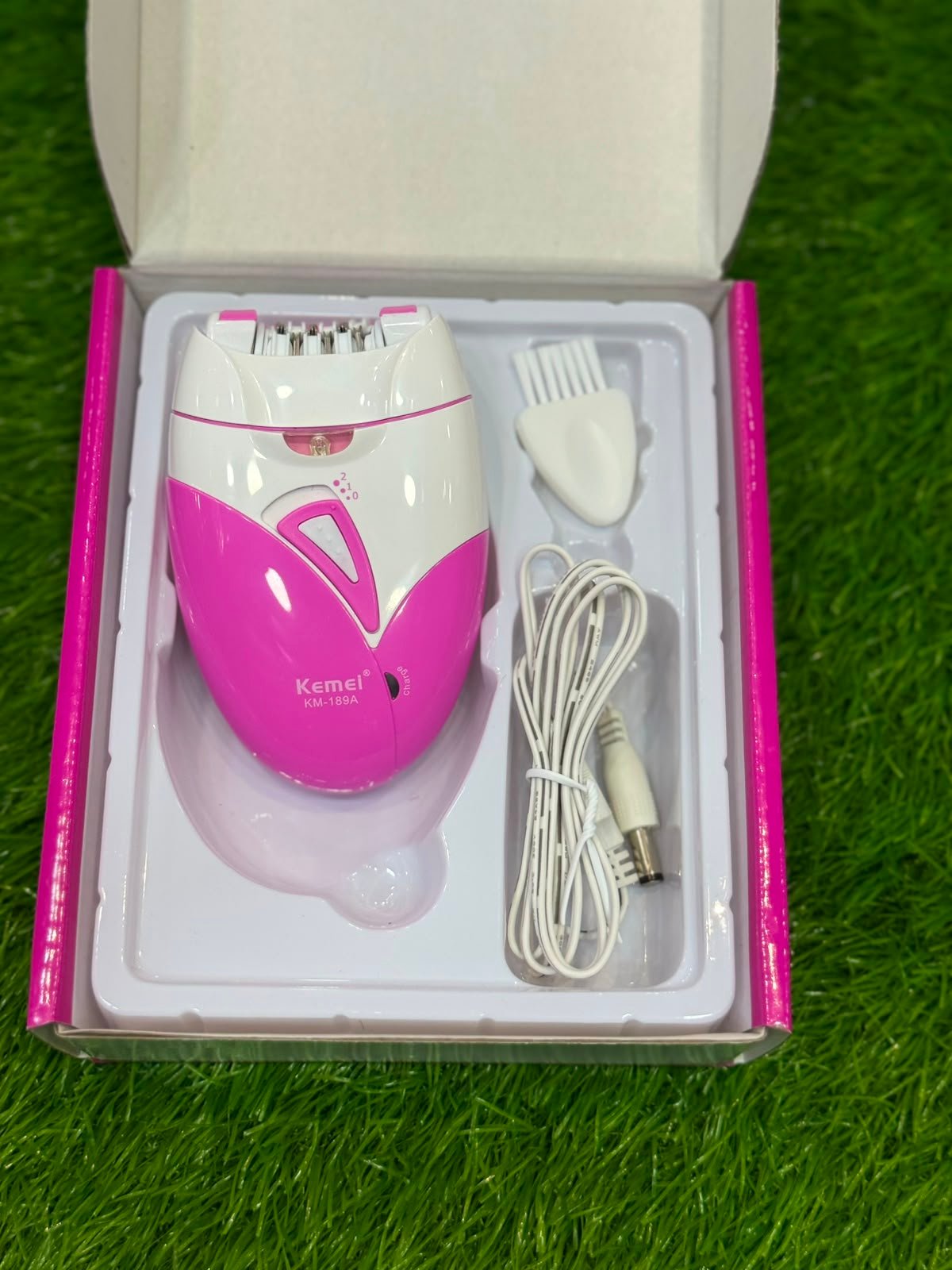 Kemei KM-189A USB ladies shaver Rechargeable Epilator machine - Image 2