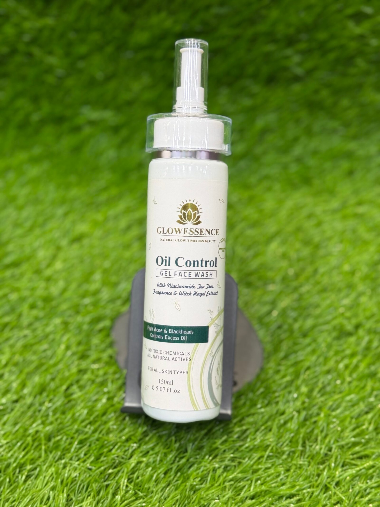 GLOW ESSENCE oil control face wash 150ml