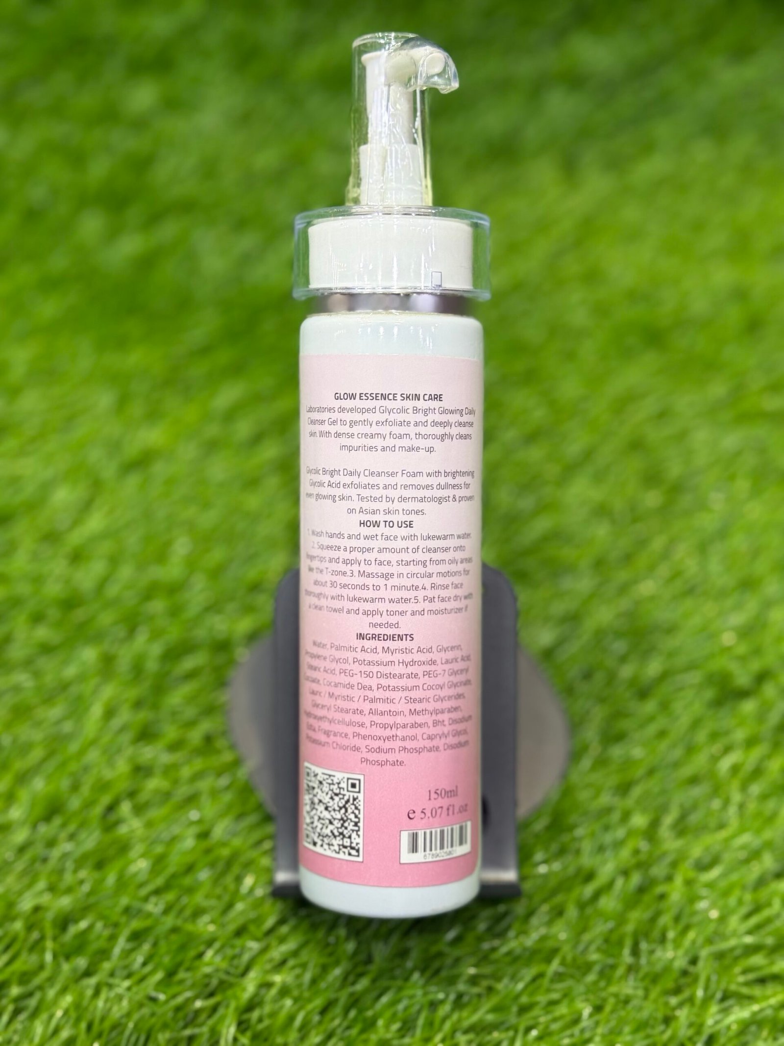 GLOW ESSENCE Glowing face wash 150ml - Image 2