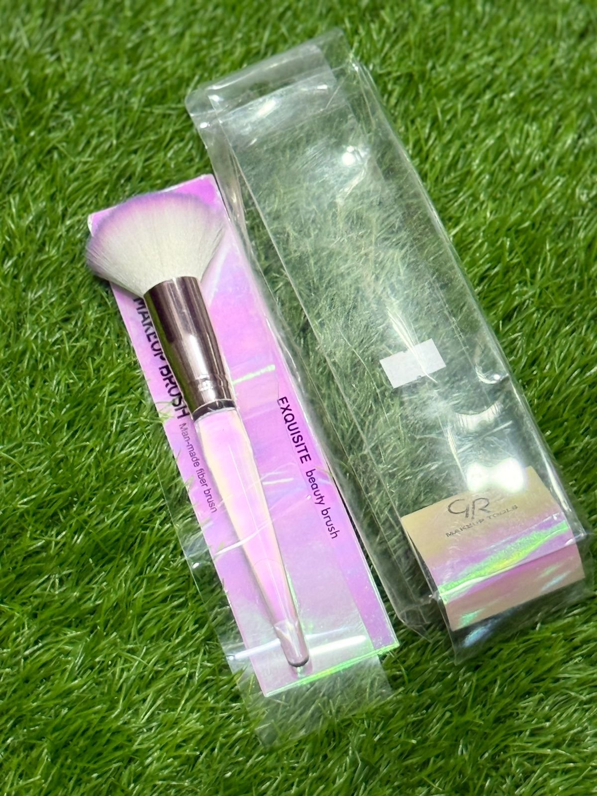 Golden rose makeup brush - Image 3