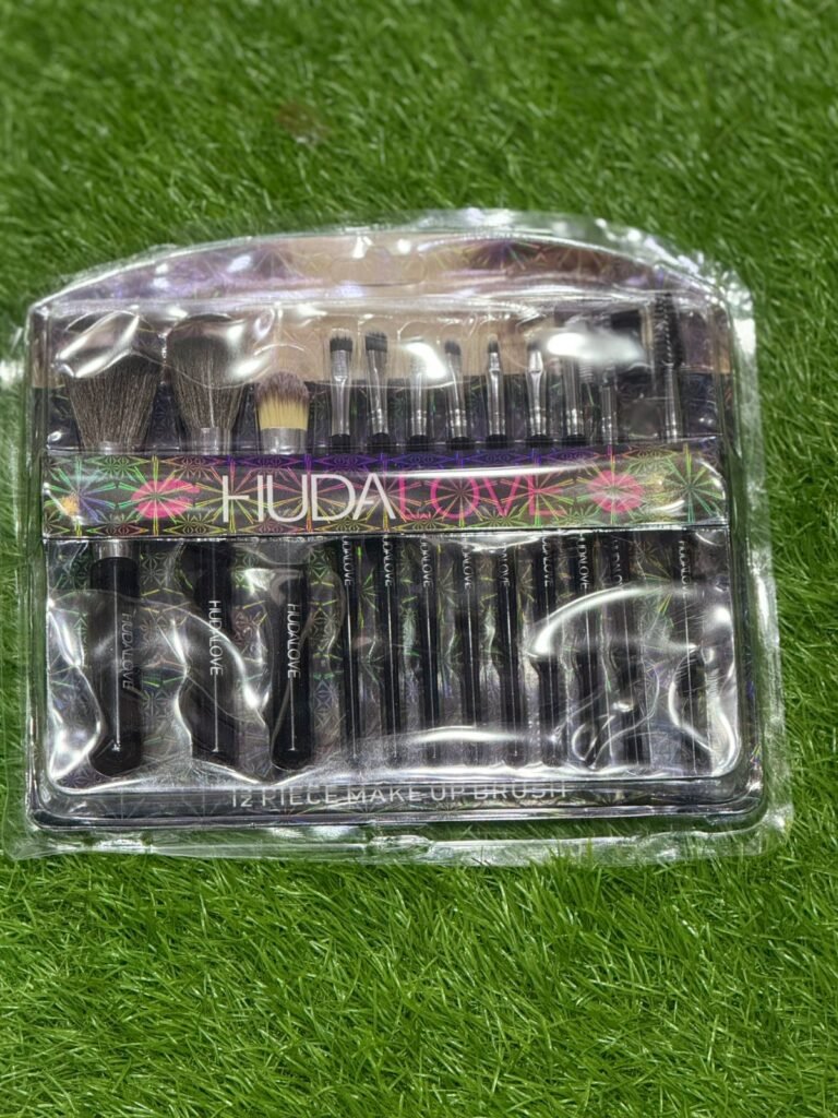 Huda beauty 12pc makeup brush kit