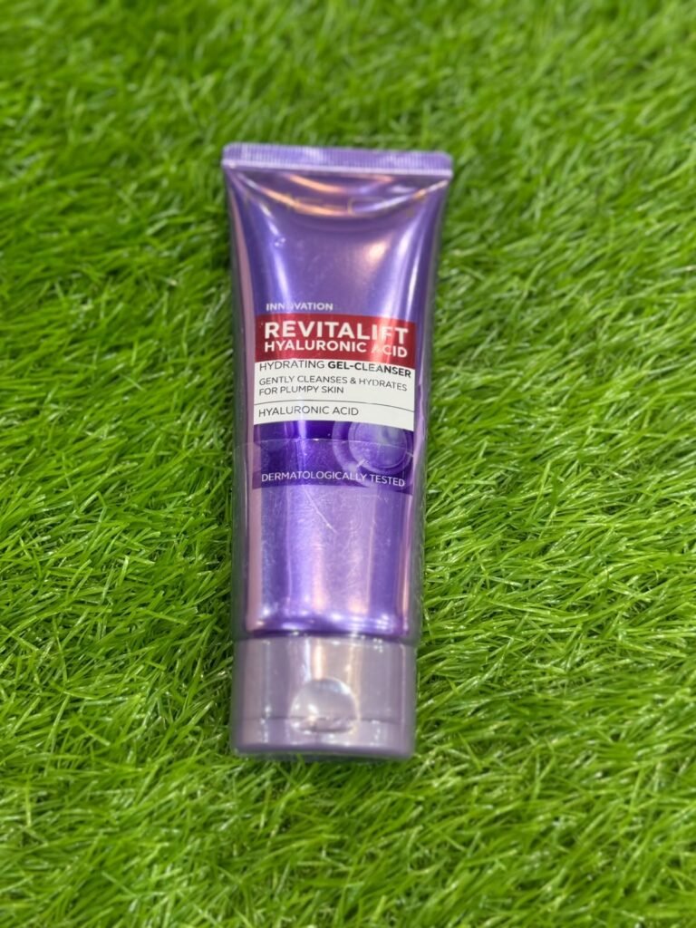 Me on revitalift face wash