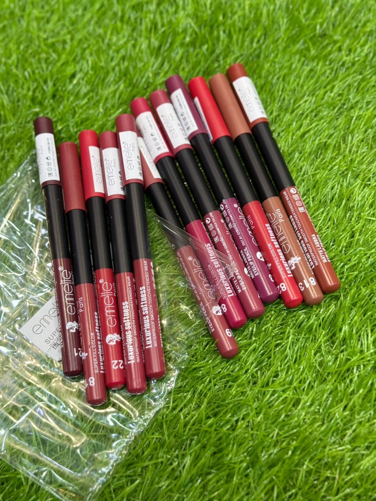 Emelie® Paris Multi-use Eye & Lip Liner Pencils / Eye/Lip Pencil - Image 3