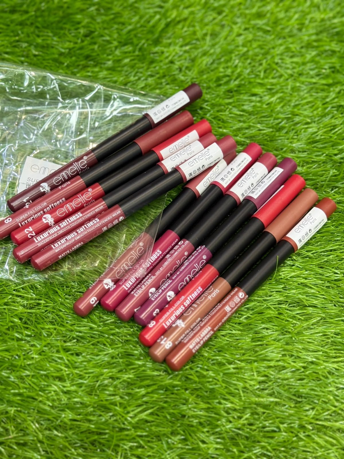 Emelie® Paris Multi-use Eye & Lip Liner Pencils / Eye/Lip Pencil - Image 2