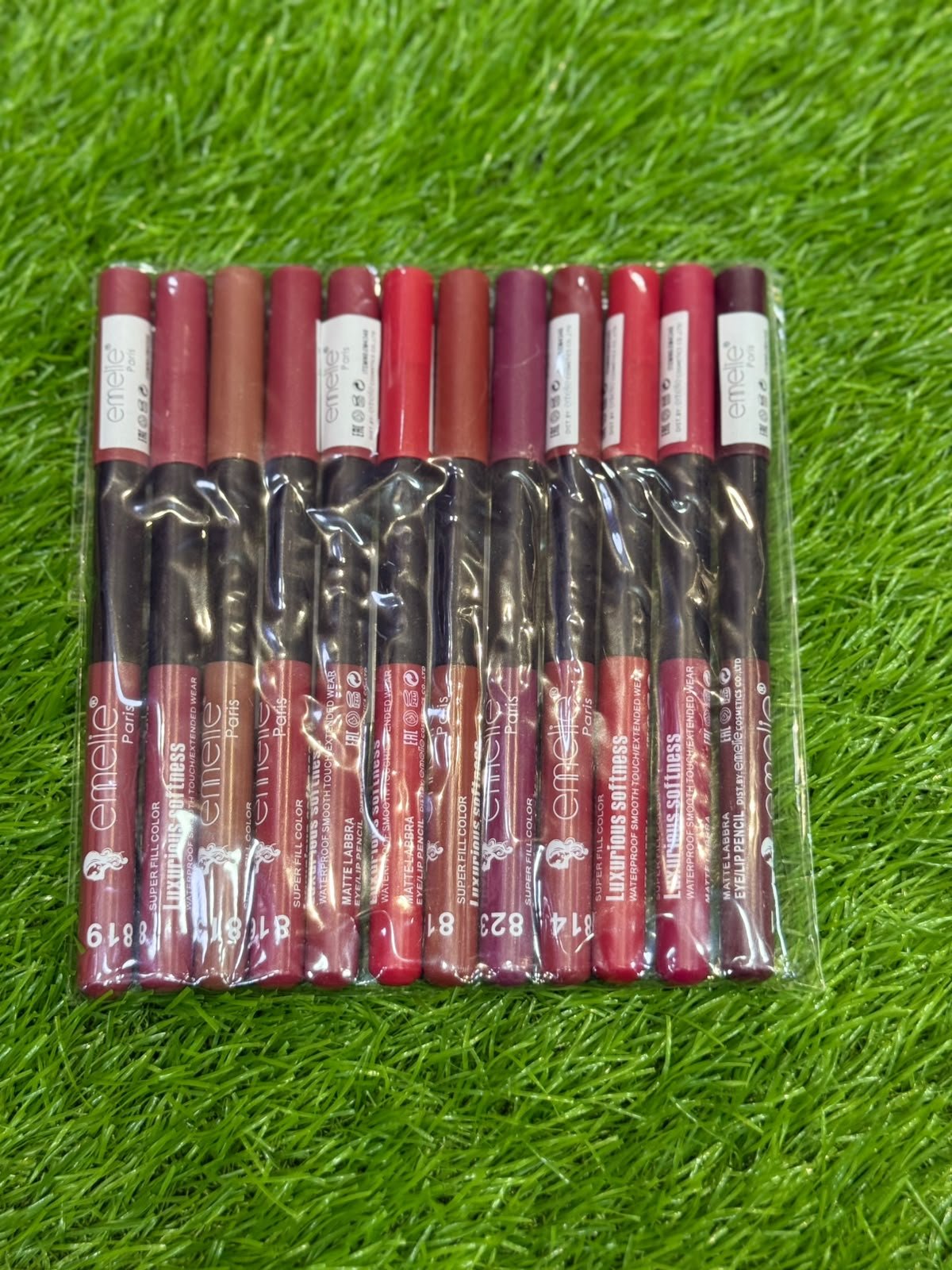 Emelie® Paris Multi-use Eye & Lip Liner Pencils / Eye/Lip Pencil